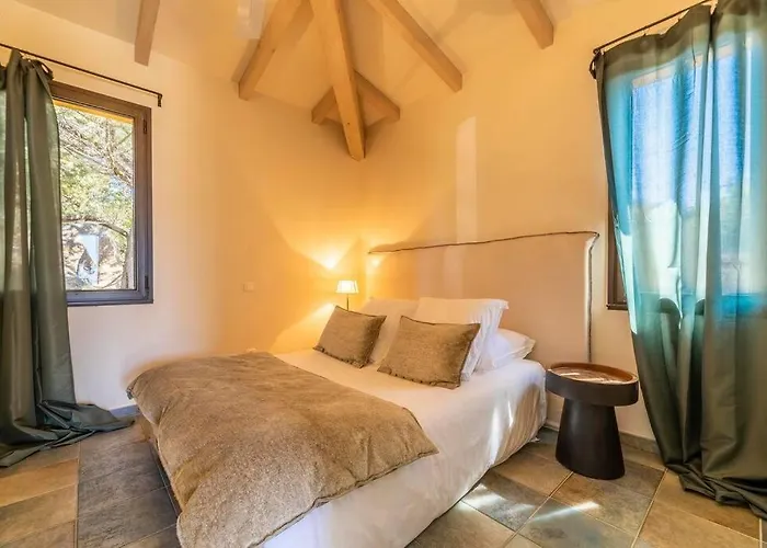 Sud Corse 6ch Piscine 27m, Acces